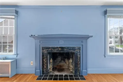 18 Huntington Drive East Providence RI 02916