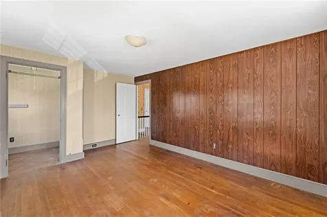 18 Huntington Drive East Providence RI 02916