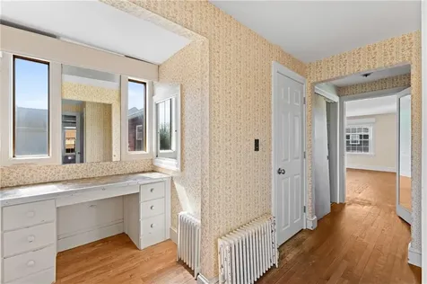 18 Huntington Drive East Providence RI 02916