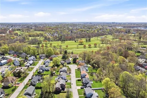 18 Huntington Drive East Providence RI 02916