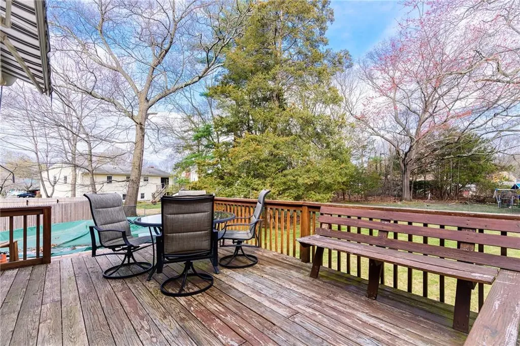72 Janet Court Warwick RI 02886