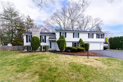 72 Janet Court Warwick RI 02886