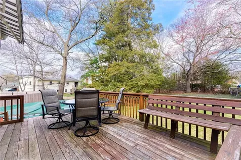 72 Janet Court Warwick RI 02886