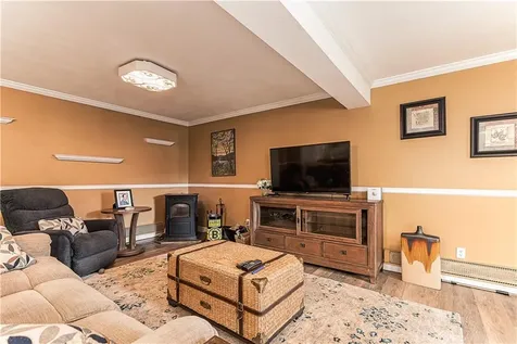 72 Janet Court Warwick RI 02886