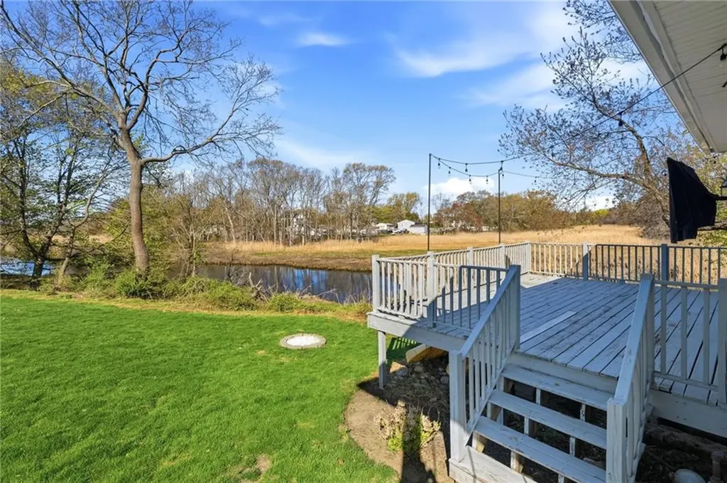 11 Heights Avenue Warwick RI 02889