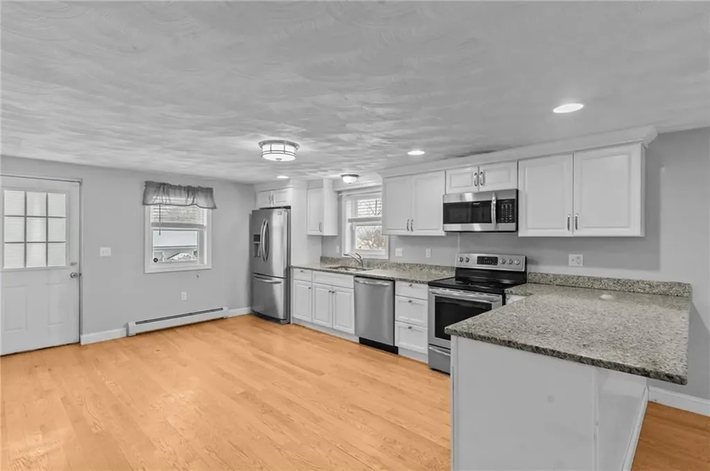 84 Phillip Avenue Cumberland RI 02864