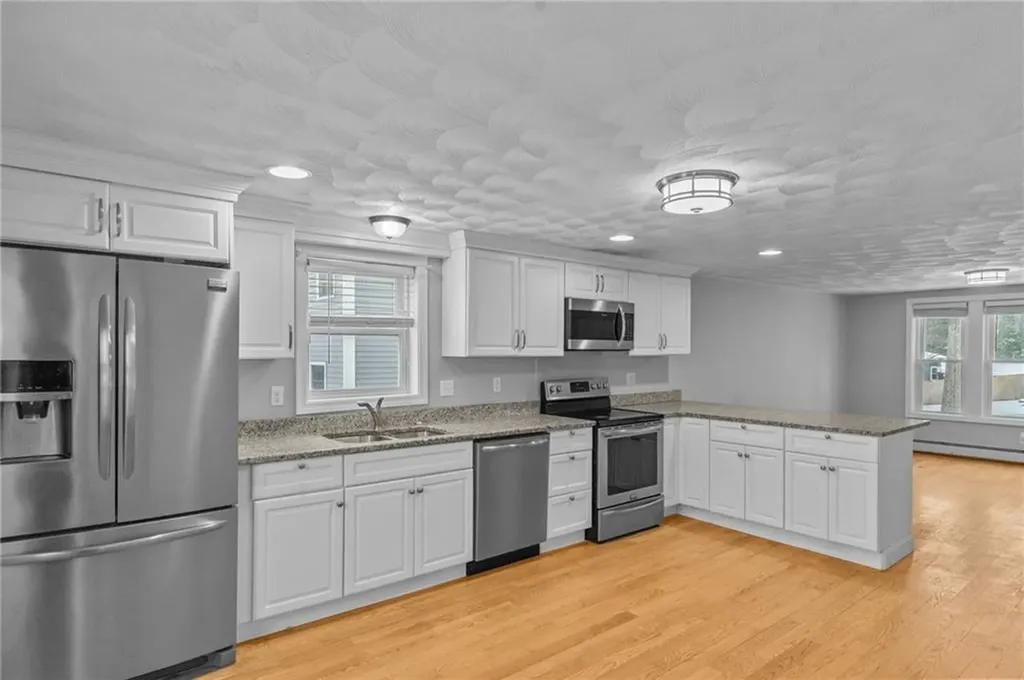 84 Phillip Avenue Cumberland RI 02864