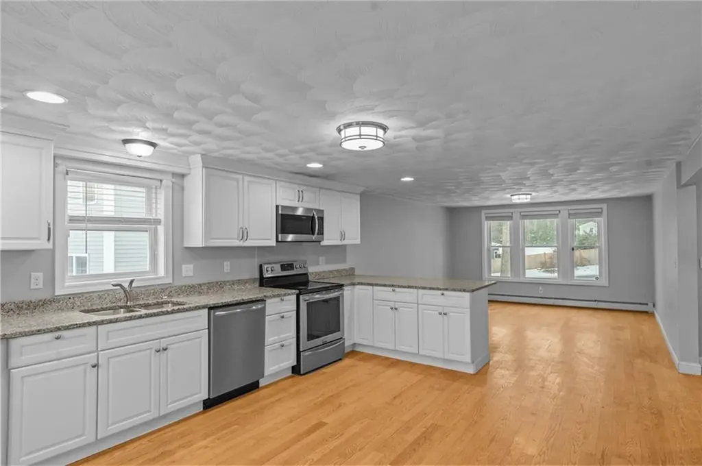 84 Phillip Avenue Cumberland RI 02864