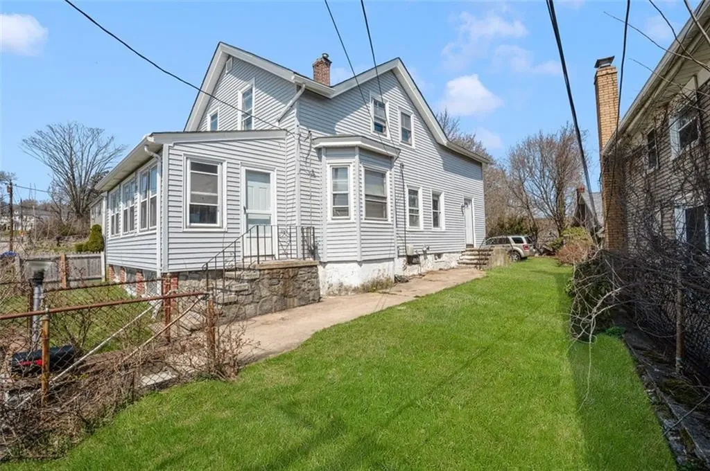 70 Highland Street West Warwick RI 02893