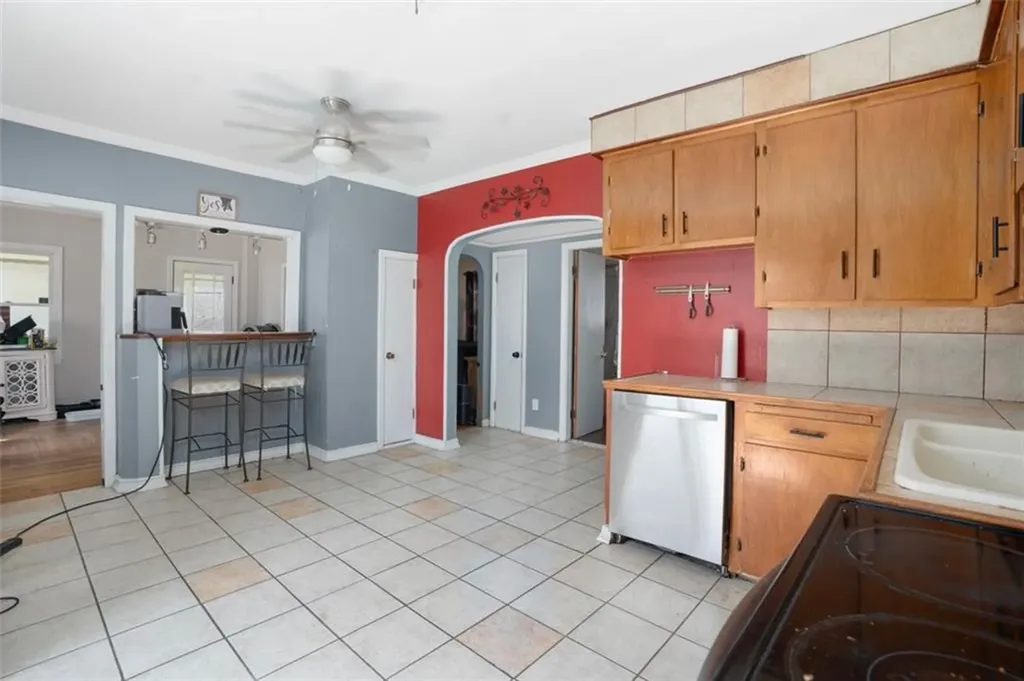70 Highland Street West Warwick RI 02893