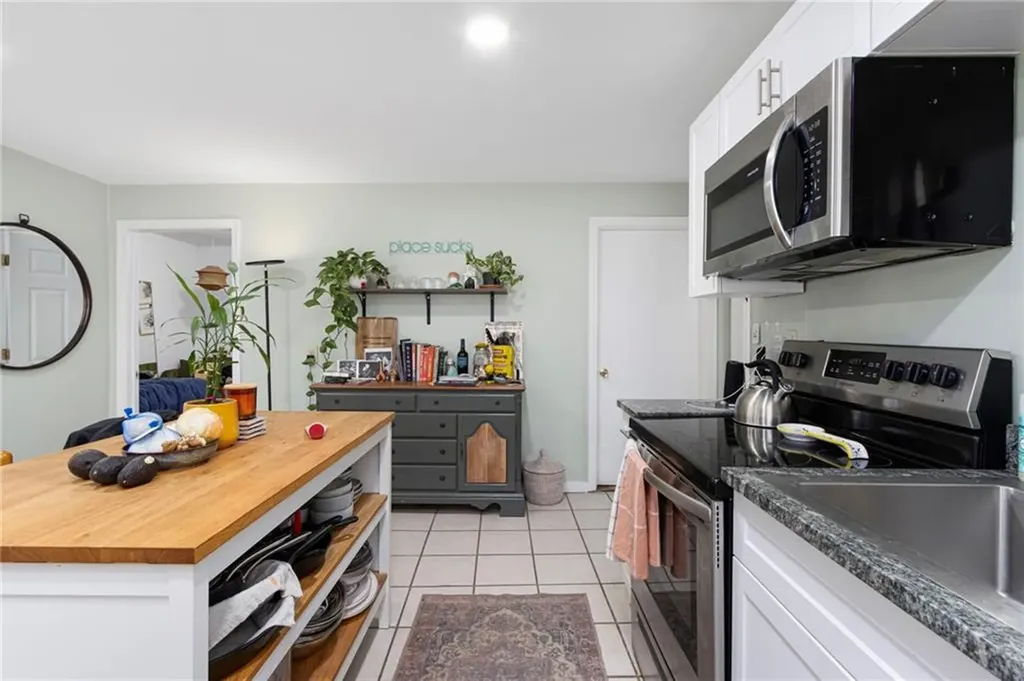 90 Pleasant Street Providence RI 02906