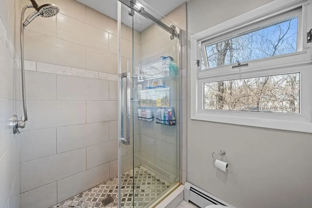19 South Long Street Johnston RI 02919