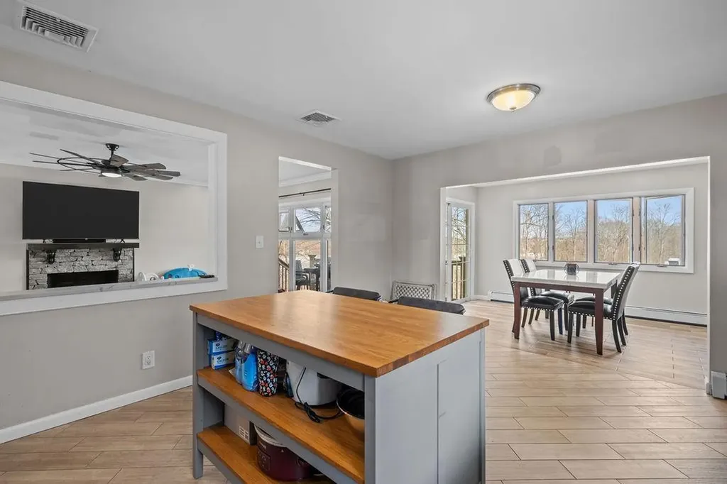 19 South Long Street Johnston RI 02919