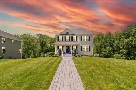 14 Evelyn Way Seekonk MA 02771