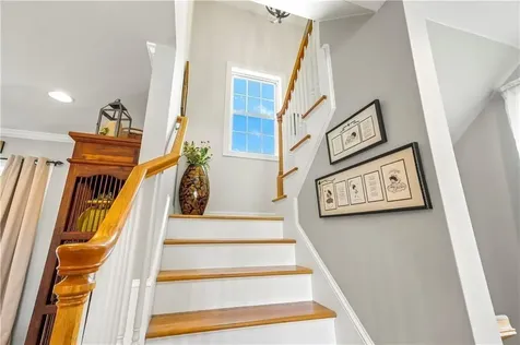 14 Evelyn Way Seekonk MA 02771