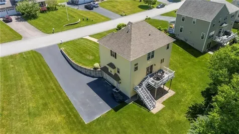 14 Evelyn Way Seekonk MA 02771