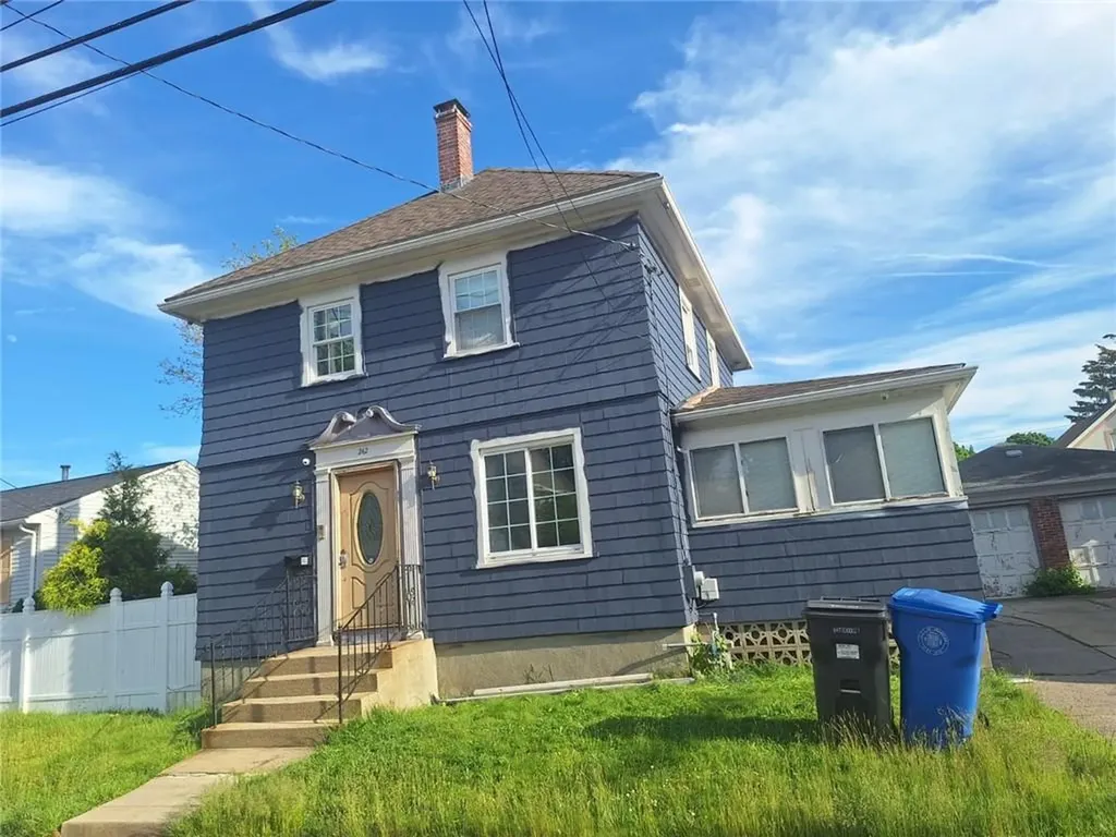 242 Northup Street Cranston RI 02905