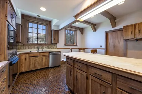 2180 Tower Hill Road North Kingstown RI 02874