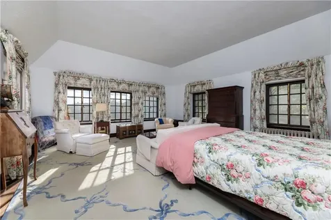 2180 Tower Hill Road North Kingstown RI 02874