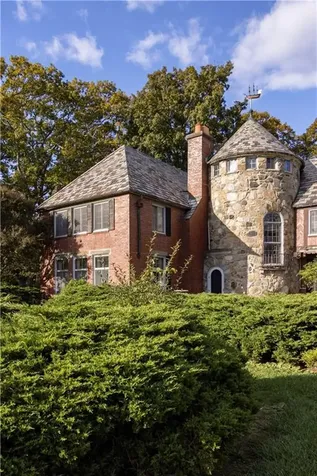 2180 Tower Hill Road North Kingstown RI 02874