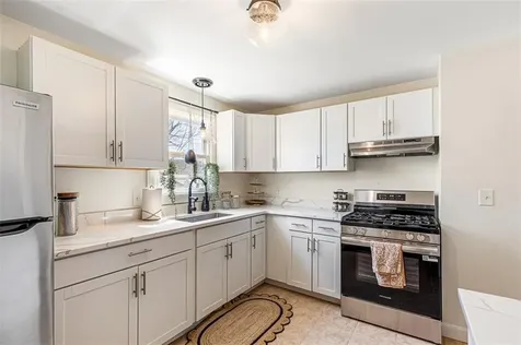 79 Archer Street Pawtucket RI 02861