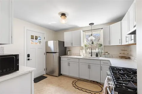 79 Archer Street Pawtucket RI 02861