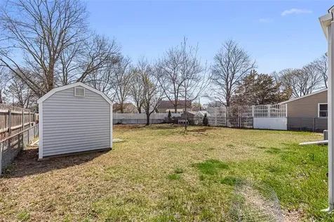 79 Archer Street Pawtucket RI 02861