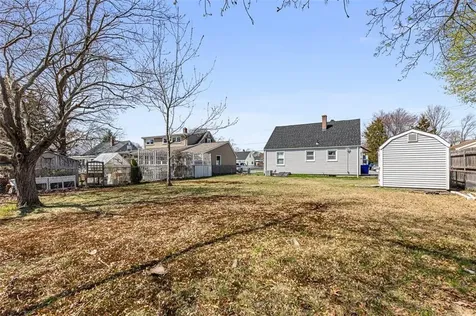 79 Archer Street Pawtucket RI 02861