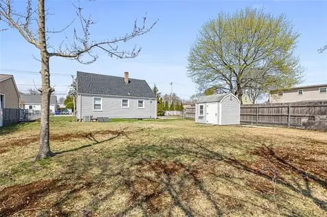 79 Archer Street Pawtucket RI 02861