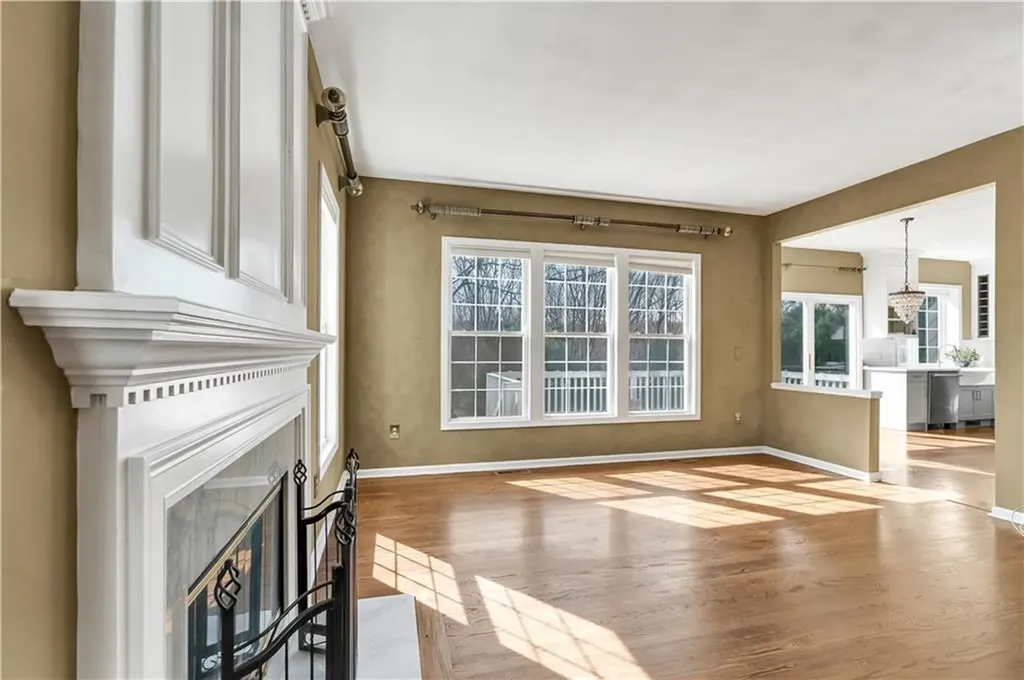 105 Castle Rocks Road Warwick RI 02886