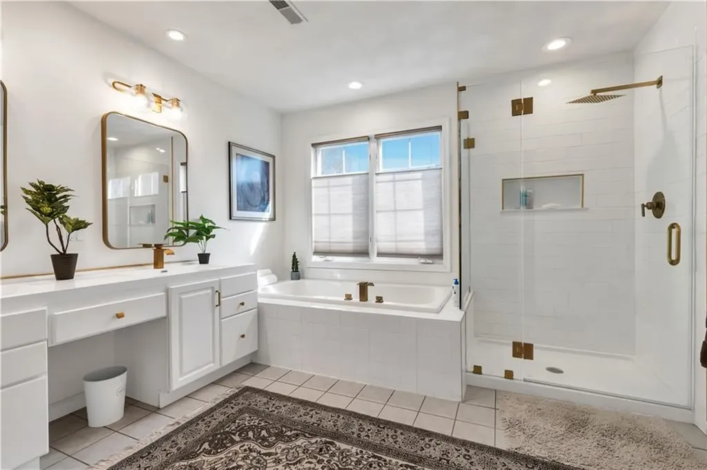 105 Castle Rocks Road Warwick RI 02886