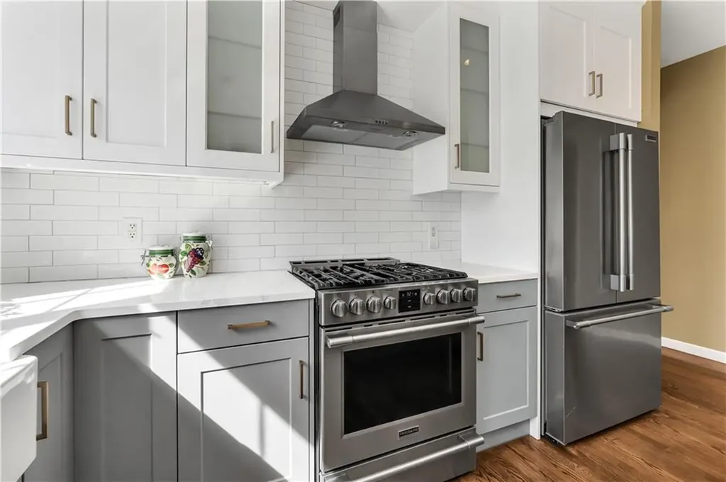 105 Castle Rocks Road Warwick RI 02886