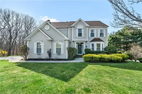 105 Castle Rocks Road Warwick RI 02886