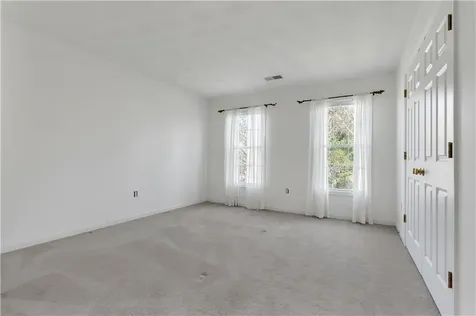 105 Castle Rocks Road Warwick RI 02886