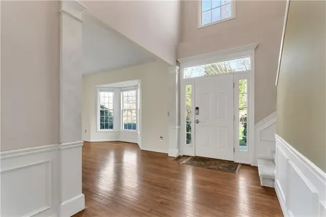 105 Castle Rocks Road Warwick RI 02886