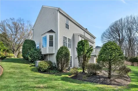 105 Castle Rocks Road Warwick RI 02886