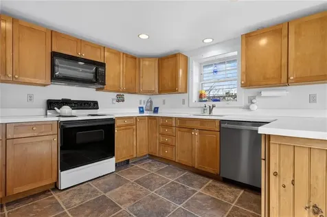68 Rossini Road Westerly RI 02891
