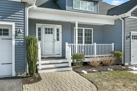 16 Bailey Brook Court Middletown RI 02842