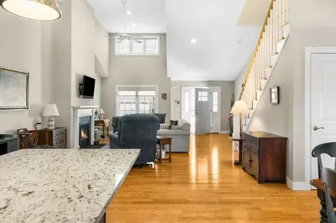 16 Bailey Brook Court Middletown RI 02842