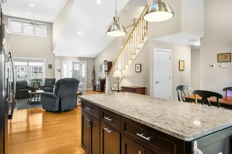16 Bailey Brook Court Middletown RI 02842