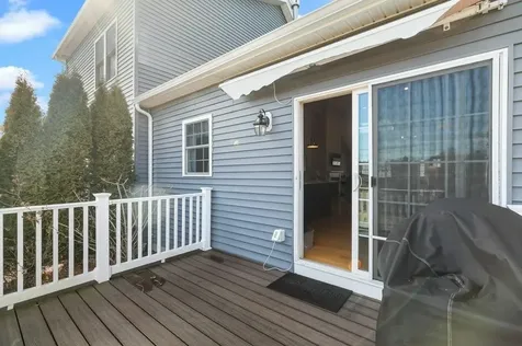 16 Bailey Brook Court Middletown RI 02842