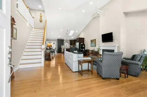16 Bailey Brook Court Middletown RI 02842