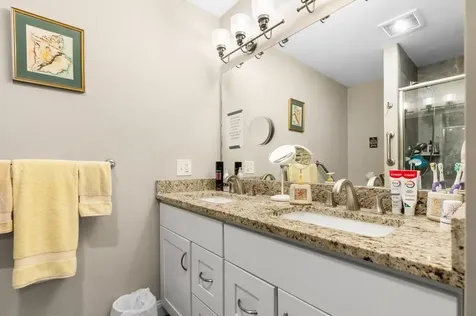 16 Bailey Brook Court Middletown RI 02842