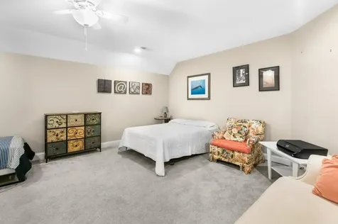 16 Bailey Brook Court Middletown RI 02842