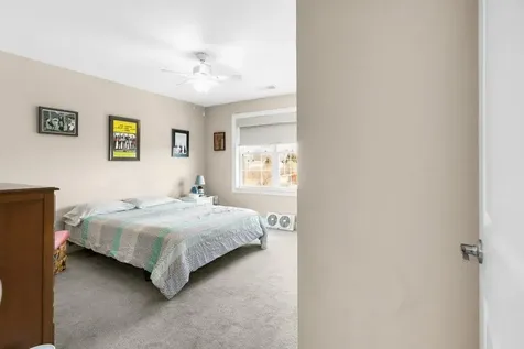 16 Bailey Brook Court Middletown RI 02842