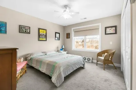 16 Bailey Brook Court Middletown RI 02842