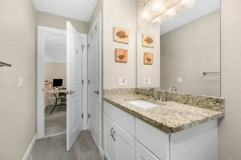 16 Bailey Brook Court Middletown RI 02842