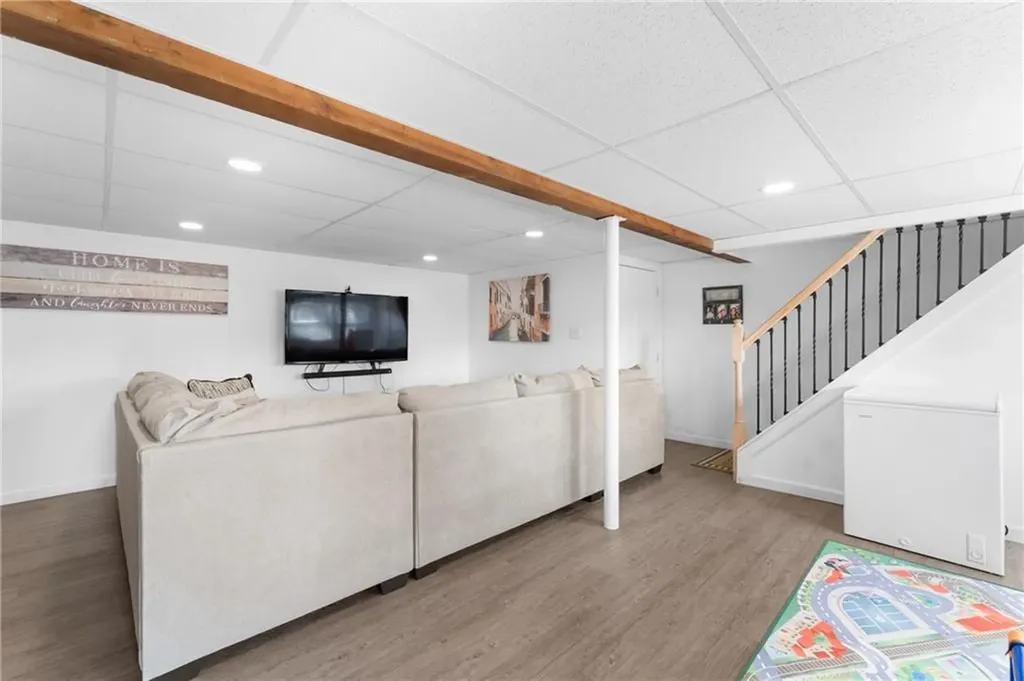 15 Green Street Cumberland RI 02864