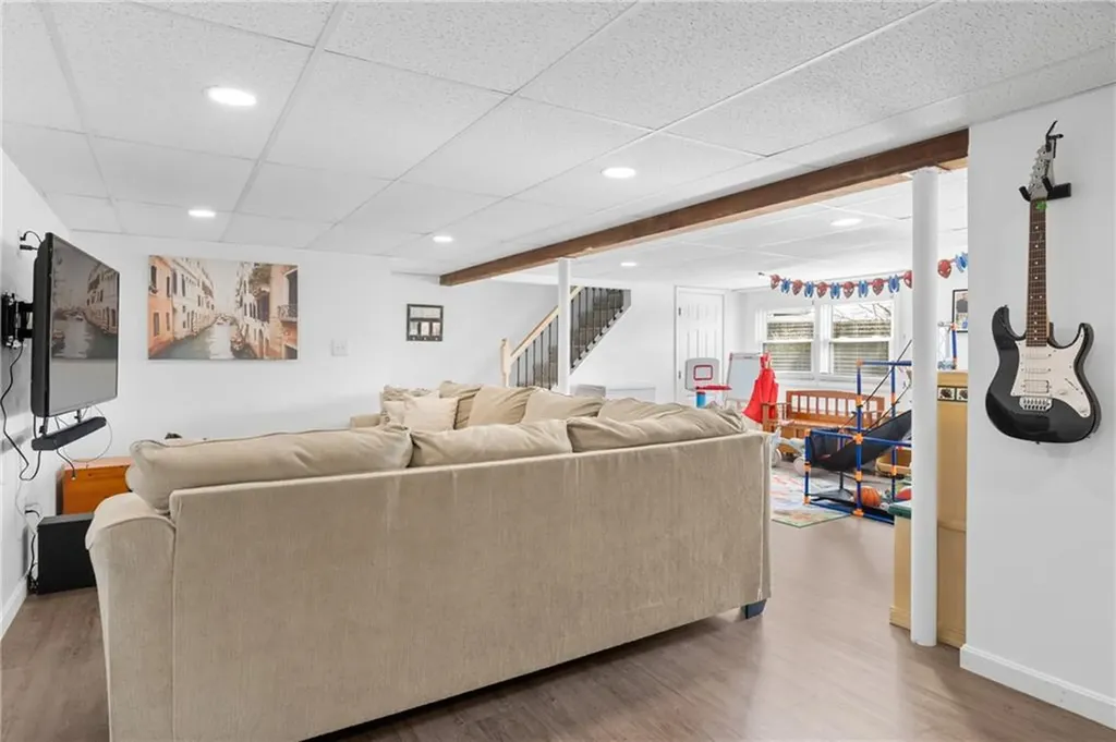 15 Green Street Cumberland RI 02864