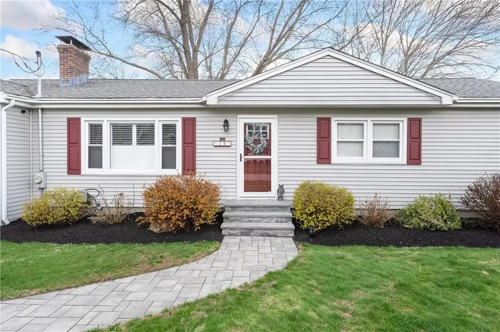 15 Green Street Cumberland RI 02864